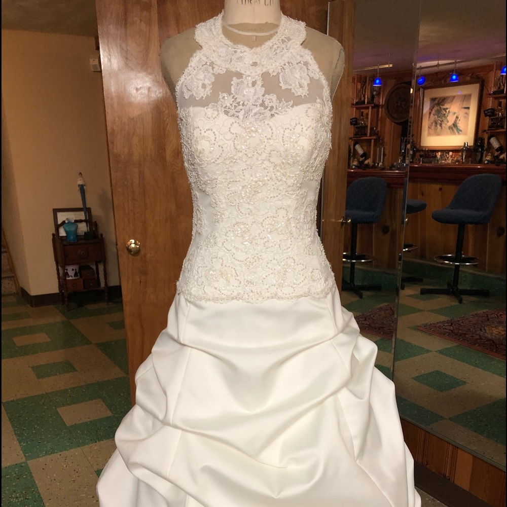 Wedding dress